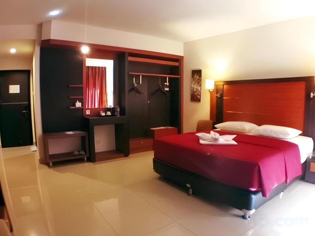 Travello Hotel Manado Dış mekan fotoğraf