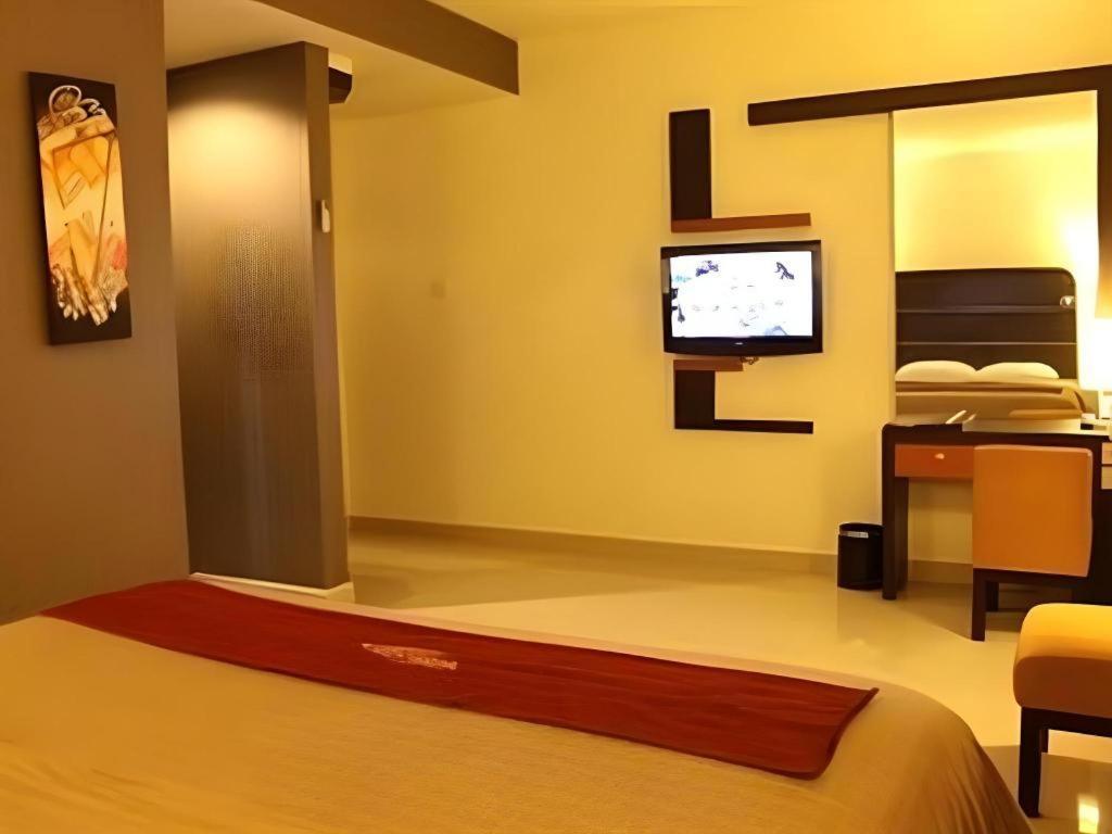Travello Hotel Manado Dış mekan fotoğraf