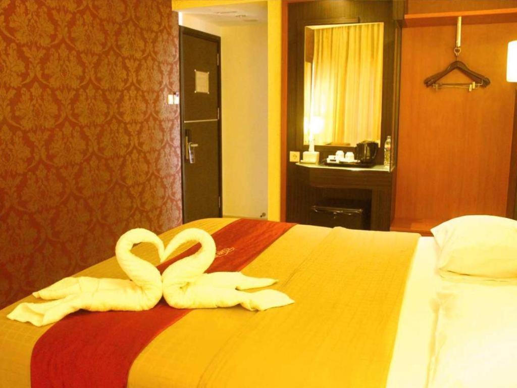 Travello Hotel Manado Dış mekan fotoğraf