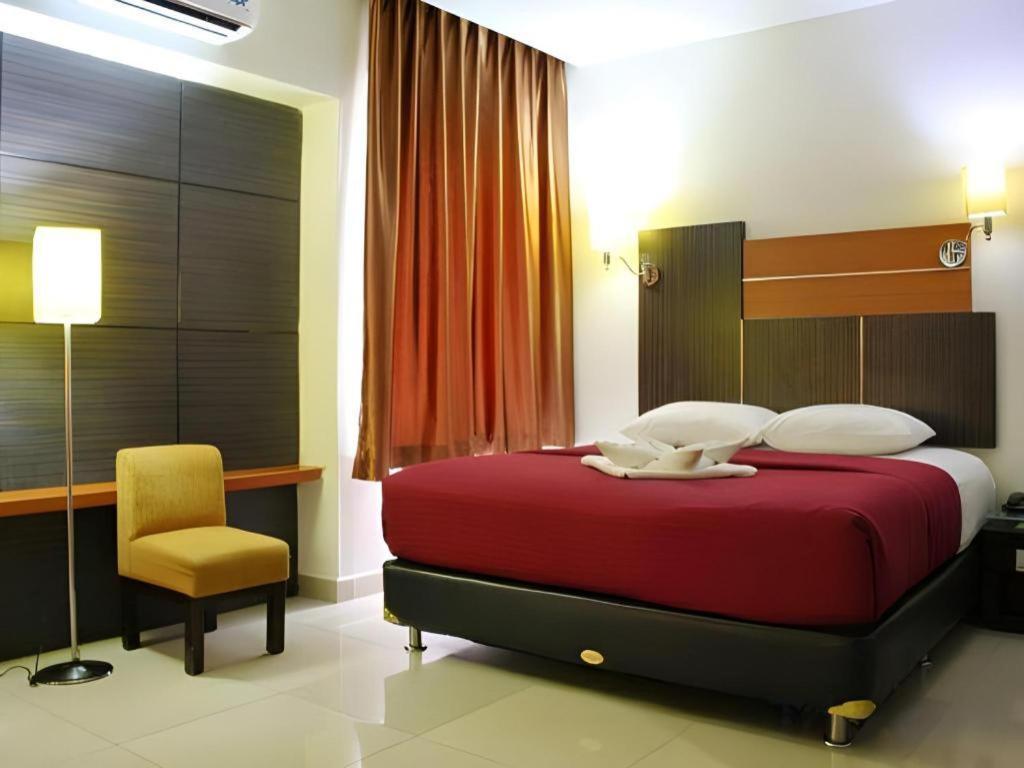 Travello Hotel Manado Dış mekan fotoğraf