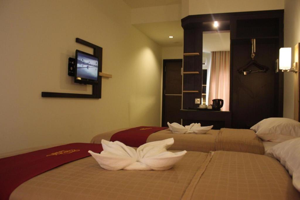 Travello Hotel Manado Dış mekan fotoğraf