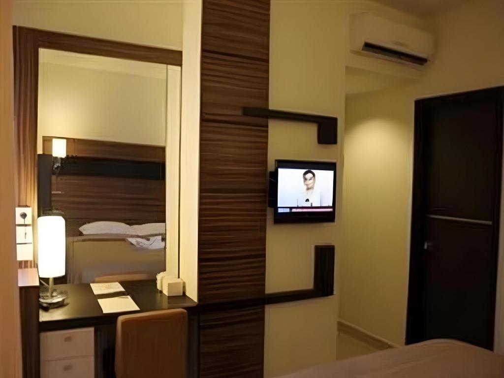 Travello Hotel Manado Dış mekan fotoğraf