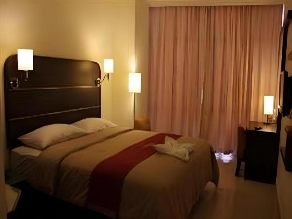 Travello Hotel Manado Dış mekan fotoğraf